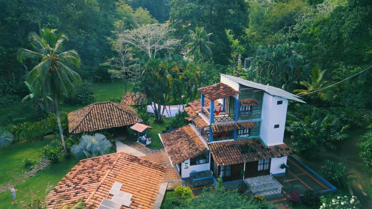Los Robles Capurgana Hotel Exterior foto